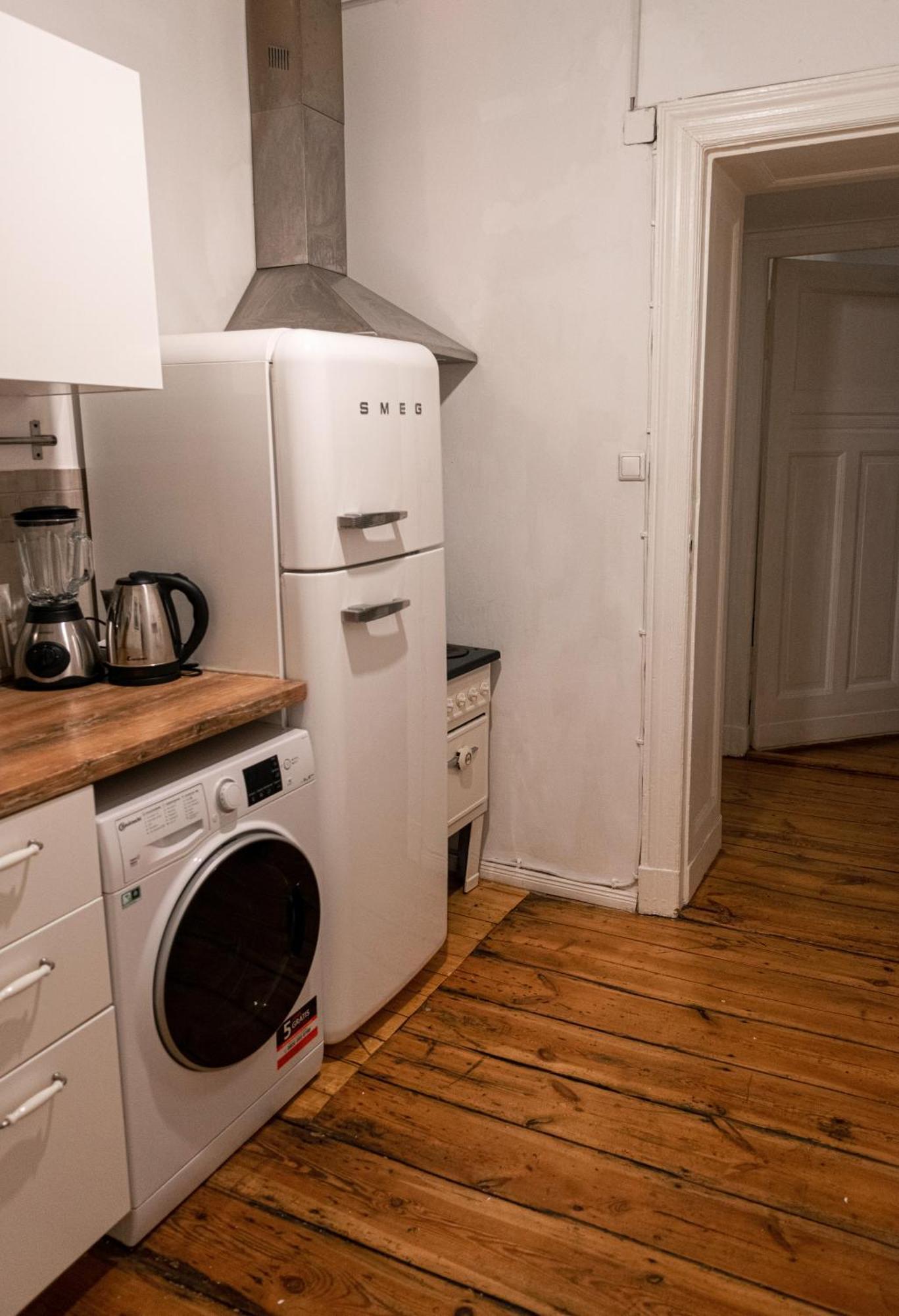 Boutique Altbau Apartment Берлин Экстерьер фото